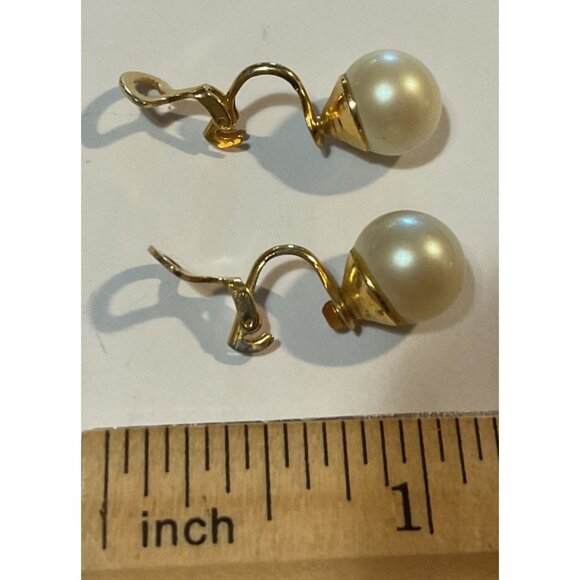 Vintage Faux Pearl Earrings with Gold Tone Clip on Womens - Picture 3 of 3